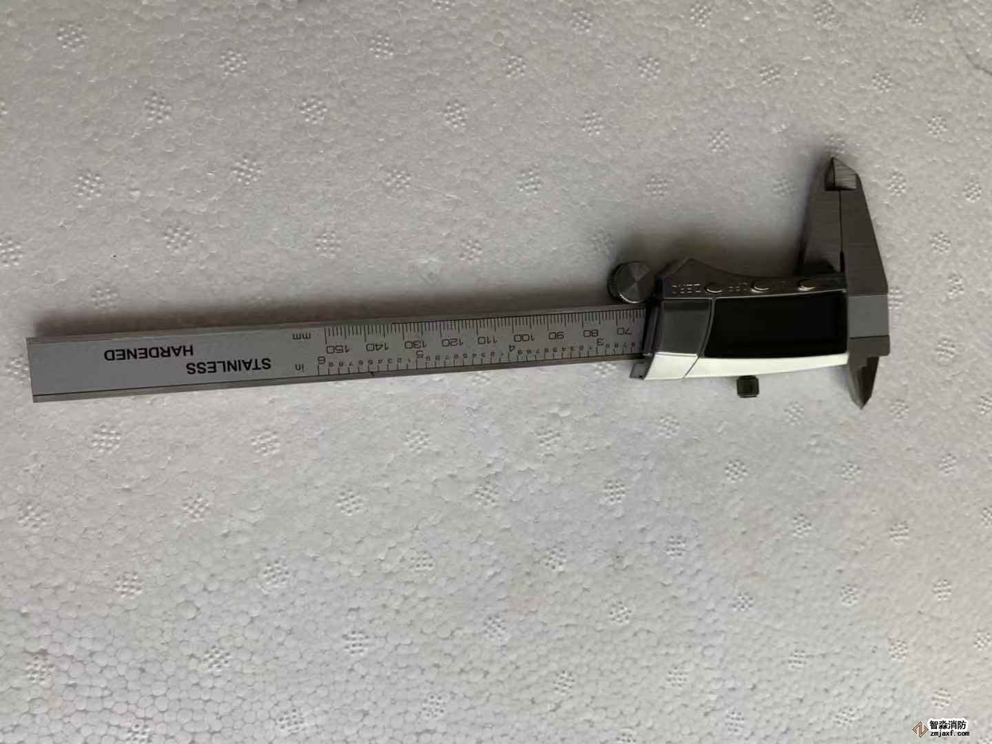 游標(biāo)卡尺150mm/精度:0.02mm